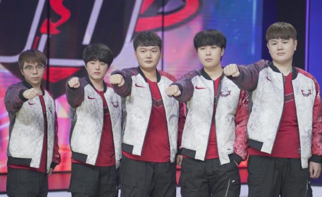 更具悬念 更具悬念