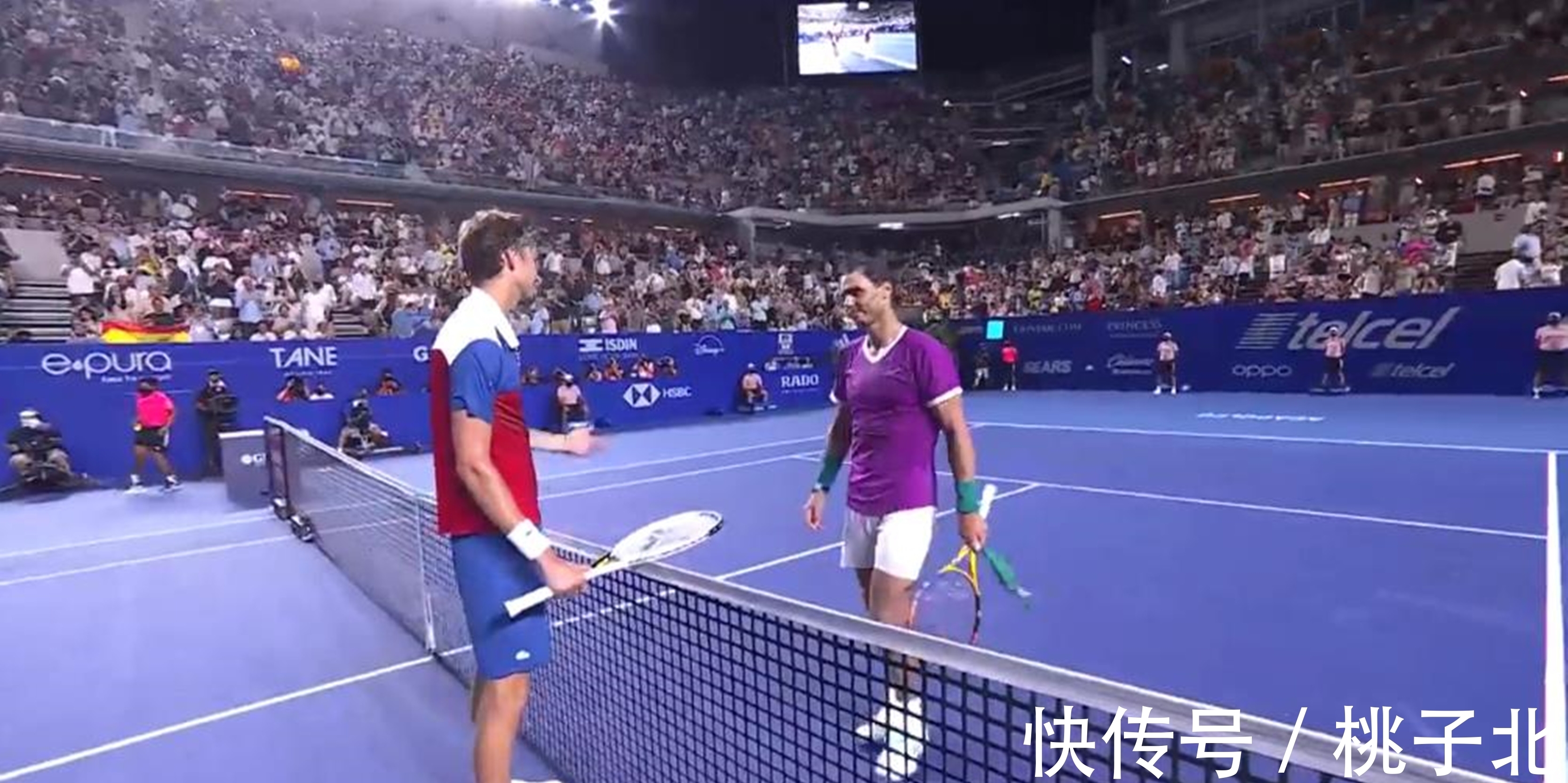 球迷们迎来 球迷们迎来